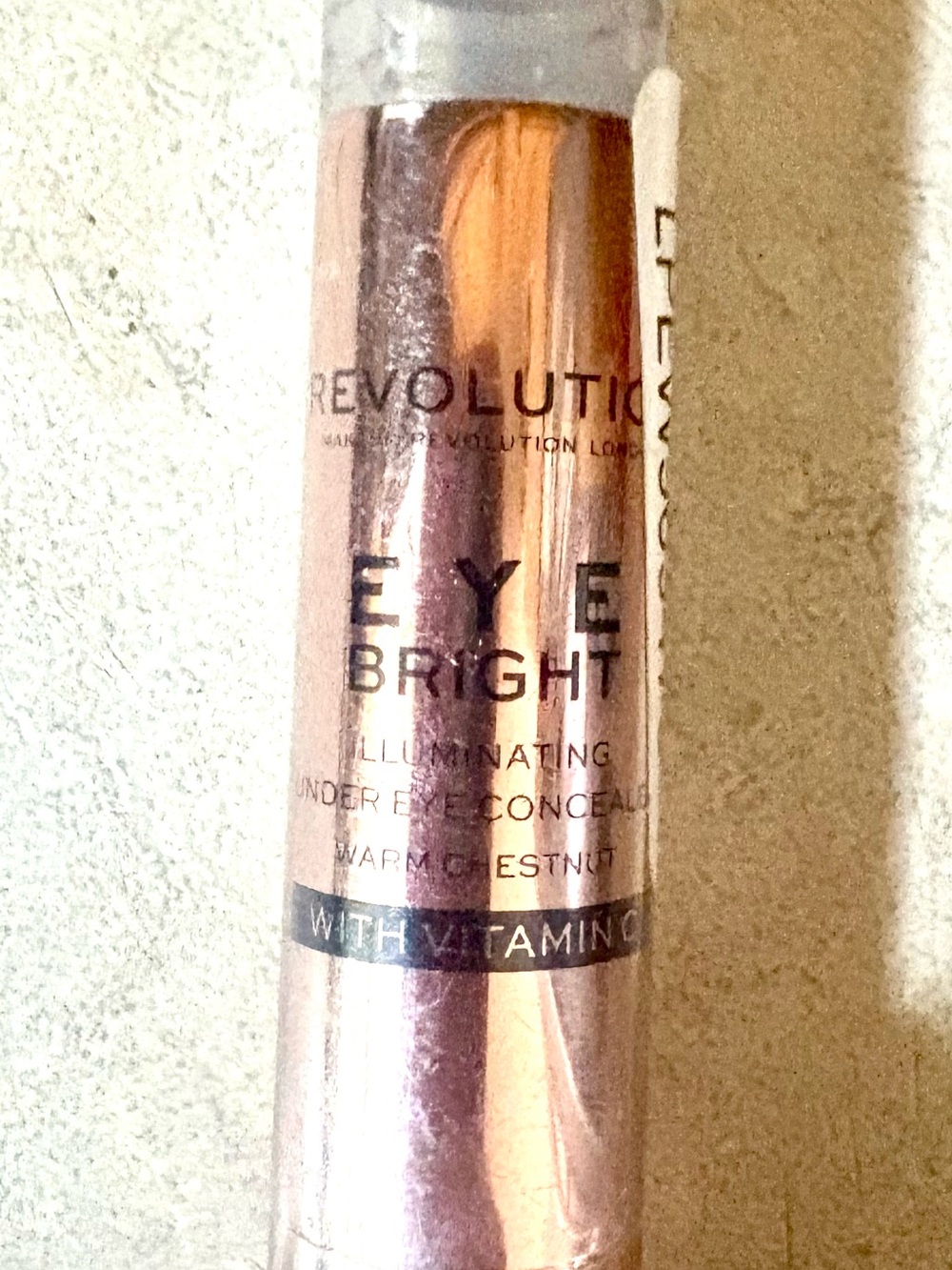 Revolution Eye Bright Illuminating Under Eye Concealer - Warm Chestnut